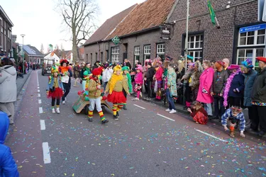 Maandag optocht 2024 - Deel 1 Thumbnail